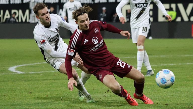 Hamburger vs Elversberg, 0h30 ngày 29/3