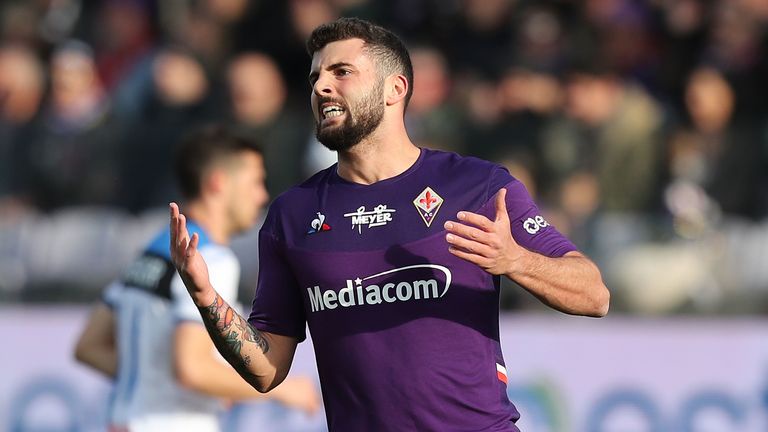 AC Milan vs Fiorentina, 1h45 ngày 6/4