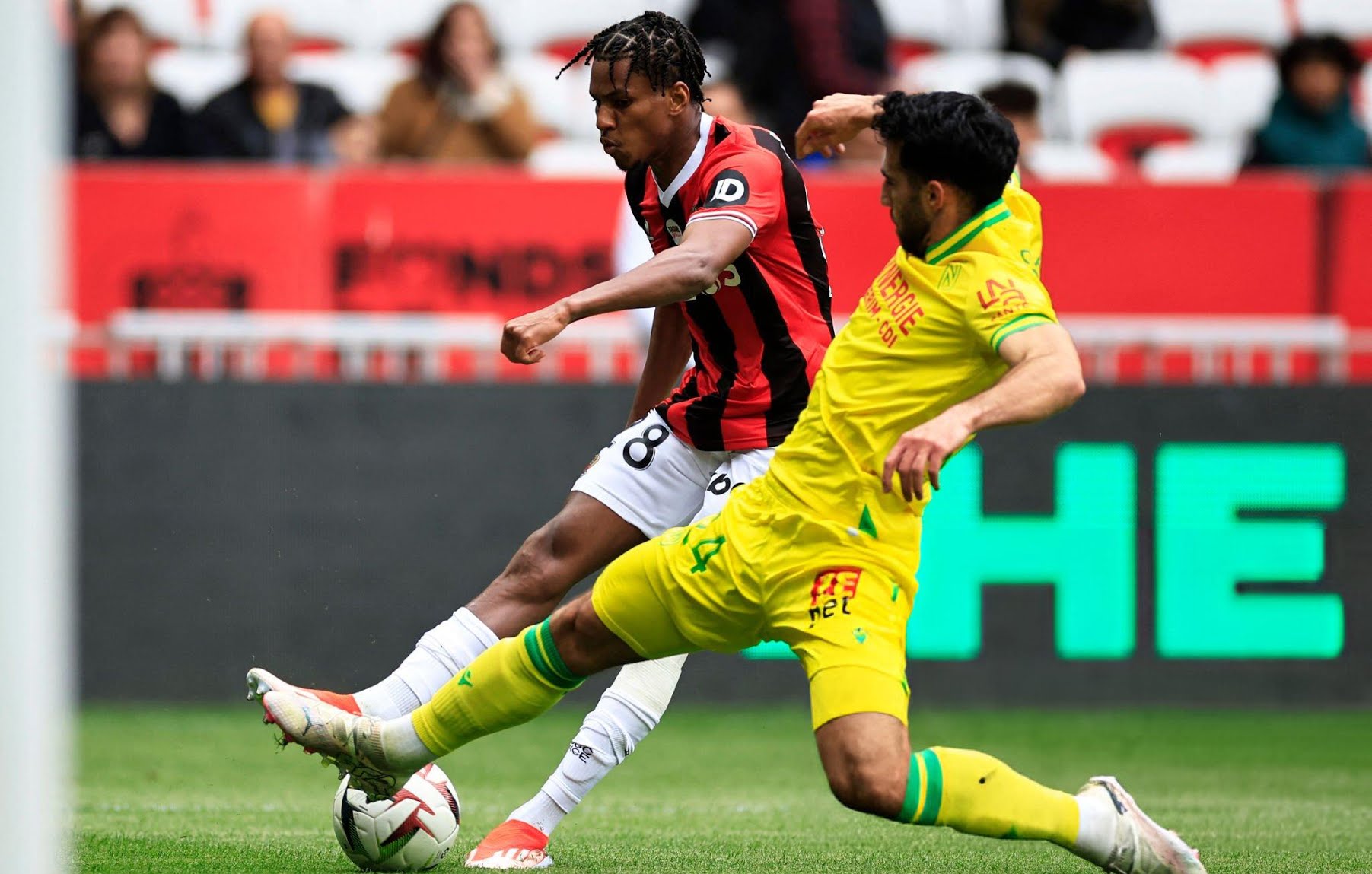 Nice vs Nantes, 01h45 ngày 05/04
